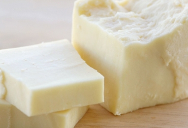 Según testimonios, Asoquesan compra el producto por debajo de los precios estándar, para luego venderlos y recuperar la diferencia. Foto: CONtexto ganadero. Queso Caquetá