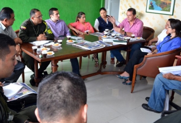 Las reuniones buscan que movilizar semovientes en el departamento sea lo más seguro posible. Foto: Gobernación del Caquetá. Movilización de ganado