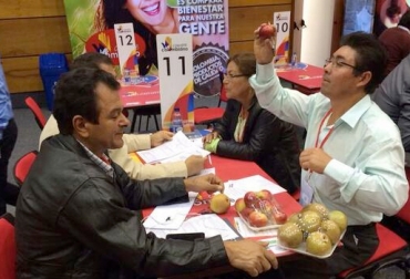 Más de 160 empresarios vendedores participan esta rueda campesina de negocios. Foto: Alcaldía de Tunja. Rueda campesina de negocios