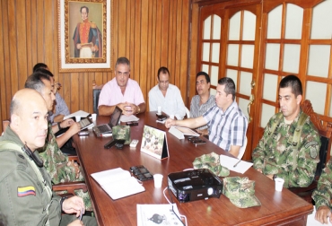 La Fuerza Pública y la Secretaría del Interior se reunieron para buscar alternativas en pro de la seguridad del departamento. Foto: Gobernación de Córdoba. Soluciones contra la extorsión en Córdoba