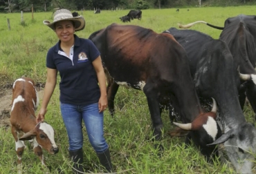 Luceny Villaquirán Botina, la primera mujer nombrada como presidenta del Comité de Ganaderos de Mocoa, Cogamo. Foto: Cortesía líder gremial, mujeres ganadera, presidente de comité de ganaderos de Mocoa, presidente de Cogamo, primera presidenta de Cogamo, ganadería, ganadería colombia, noticias ganaderas, noticias ganaderas colombia, contexto ganadero,