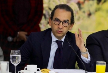 El ministro Valencia Pinzón confirmó la determinación del Gobierno en trabajar conjuntamente con productores, gremios y en general con todos los actores del sector para lograr un campo con equidad. Foto: MADR Colombia, plan de ordenamiento de la producción 2019, Andrés Valencia Pinzón, cadenas: arroz, leche, panela, forestales, maíz, papa, aguacate Hass, cebolla de bulbo y algodón, Contexto ganadero, noticias ganaderas, agrícola, leche