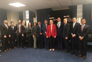 La agenda de trabajo se realizó en la ciudad de Washington D. C. durante los días 11 y 12 de marzo, con representantes del APHIS USDA de Estados Unidos. Por Colombia participaron funcionarios del Ministerio de Agricultura y Desarrollo Rural, el ICA, Mincit, Invima, Ministerio de Salud y Protección Social. Foto: ICA Colombia, Estados Unidos, Colombia gestiona admisibilidad sanitaria y fitosanitaria de nuevos productos agrícolas en el marco del TLC Colombia – USA, Así avanza la admisibilidad para el pimentón, revisión técnica al plan de trabajo de exportación de Aguacate Hass, Deyanira Barrero León, participó en el Comité de Medidas Sanitarias y Fitosanitarias CMSF, Comité de Medidas Sanitarias y Fitosanitarias CMSF, Contxto ganadero, noticias ganaderas, exportación de carne a Estados Unidos
