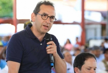 El ministro Andrés Valencia Pinzón escuchará la presentación de cada uno de los miembros de los 21 gremios que estarán presentes en el mencionado recinto ferial. Foto: MADR Colombia, MADR, Agroexpo 2019, Andrés Valencia Pinzón, gremios del sector rural de Colombia, Cumbre de MinAgricultura con los gremios, Fedegán, Fondo Nacional del Ganado, José Félix Lafaurie Rivera, CONtexto ganadero, noticias ganaderas de Colombia, bovino, economía ganadera