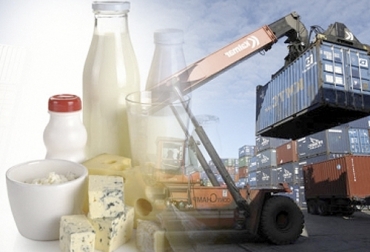 Un dólar a $3.200 no impidió que la industria nacional continuara con las elevadas importaciones de leche en polvo y demás derivados. Foto: Vitusa - cimalogistic.com Importaciones y exportaciones lácteos 2019, Importaciones lácteos mayo 2019, importaciones lácteos colombia 2019, importaciones leche polvo Colombia 2019, importaciones lácteos colombia noticias, cifras importaciones lácteos colombia, importaciones leche colombia industria, minagricultura importaciones leche colombia, importaciones de leche en polvo colombia, exportaciones lácteos Colombia, CONtexto ganadero, ganaderos colombia, noticias ganaderas colombia