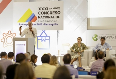 La propuesta fue dada a conocer en el marco del XXXI Congreso Nacional de Exportadores de Analdex. Foto: Gobernación del Atlántico. ganadería, ganadería colombia, noticias ganaderas, noticias ganaderas colombia, contexto ganadero, plan exportador caribe, gobernación del atlántico, eduardo verano de la rosa, exportaciones caribe, exportaciones desde el atlántico, atlántico colombia,