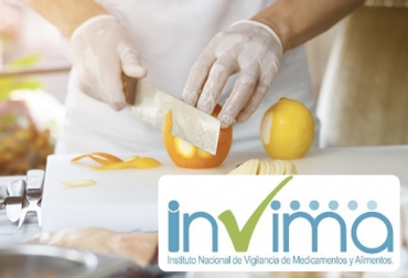 El Invima presentó una serie de lineamientos sobre cómo debe ser la manipulación de alimentos y bebidas por toda la cadena productiva, con especial énfasis en la temporada actual con el coronavirus. Foto: invima.gov.co - agathosformacion.com Invima, Alimentos, bebidas, recomendaciones, lineamientos, coronavirus, abastecimiento, inspección, enfermedades, salud, Trabajadores, responsabilidad, industria, Trazabilidad, higiene, supermercados, plazas, Ganadería, ganadería colombia, noticias ganaderas colombia, CONtexto ganadero.