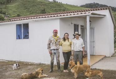 El Ministerio de Vivienda recibió propuestas de 943 municipios para la construcción de la política de vivienda rural que espera tener lista en agosto. Foto: minagricultura.gov.co vivienda rural, Minvivienda, municipios, política de vivienda, estrategia digital, construcción participativa, modelos de financiación, ganadería, ganadería colombia, noticias ganaderas colombia, contexto ganadero