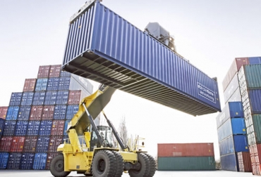 La medida de salvaguardia impulsada por Fedegán busca demostrar el impacto para los productores lecheros que han tenido las importaciones de leche en polvo. Foto: freepik.es/freepik Investigación daño al sector leche Colombia, fedegan, Comité de Comercio Agrícola, salvaguardia bilateral para la leche en polvo, trámite salvaguardia leche 2021, regularizar importaciones de leche, José Felix Lafaurie, MinCIT, inventarios de leche en polvo, cupos de importación de leche en polvo, TLC EE UU, TLC Estados Unidos, ganaderos, ganaderos colombia, ganado, vacas, vacas Colombia, bovinos, ganado bovino, Ganadería, ganadería colombia, noticias ganaderas, noticias ganaderas colombia, CONtexto ganader