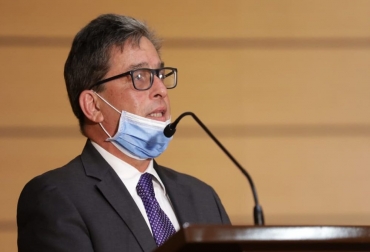 El ministro de Hacienda, Alberto Carrasquilla, presentó el alcance que tendrá la reforma. Foto: La Silla Vacía. Ganadería, ganadería colombia, noticias ganaderas, noticias ganaderas colombia, CONtexto ganadero, Reforma tributaria, reforma tributaria 2021, Solidaridad Sostenible, reforma tributaria Solidaridad Sostenible, SAC, SAC Colombia, porkcolombia, reforma tributaria sector agropecuario, vienes excentos de iva, IVA, texto final reforma tributaria, Jorge Enrique Bedoya, presidente SAC