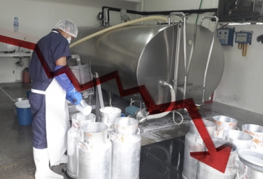 Según el recuento de la USP, que recibe la información reportada por los agentes compradores de leche cruda, el acopio bajó en comparación con mayo de 2020 y con abril de este año. Foto: asproleso.blogspot.com acopio formal leche 2021, leche Colombia, compra leche, Acopio leche mayo 2021 Colombia, acopio mayo 2021, acopio formal mayo 2021, producción leche, Acopio formal leche Colombia 2021, Acopio formal leche, recolección de leche en Colombia, producción leche Colombia 2021, ganado bovino, ganadería bovina, ganaderos, ganaderos colombia, ganado, vacas, vacas Colombia, bovinos, Ganadería, ganadería colombia, noticias ganaderas, noticias ganaderas colombia, CONtexto ganadero, contextoganadero