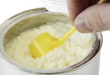 La sentencia del Consejo de Estado realmente afecta a 700.000 ganaderos en todo el territorio nacional, a millones de consumidores y a cientos de industriales procesadores de leche y derivados lácteos, grandes generadores de empleo. Foto: lacapitalmdp.com leche en polvo, reempaque de leche en polvo, por decisión judicial vuelve el reempaque de leche en polvo, Consejo de Estadio, Fedegán, Fedegán insta al Gobierno Nacional a proteger a los productores de leche, peligros del reempaque, trazabilidad leche en polvo, contexto ganadero