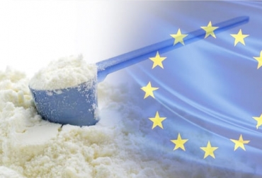 A Colombia ya llegaron casi 194 toneladas de leche en polvo de la UE. Si todas fueran de leche en polvo descremada, su costo estaría alrededor de 725 000 dólares, sin contar los demás gastos de aduana. Foto: blog.nutrabio.com - paris-europlace.com Contingentes TLC 2022, importación leche en polvo Unión Europea, importaciones contingentes TLC 2022, contingentes TLC Unión Europea, contingente leche en polvo Unión Europea 2022, cifras importaciones lácteos colombia, importaciones leche colombia industria, importaciones de leche en polvo colombia, ganado bovino, ganadería bovina, carne, leche, ganaderos, ganaderos colombia, ganado, vacas, vacas Colombia, bovinos, Ganadería, ganadería colombia, noticias ganaderas, noticias ganaderas colombia, CONtexto gan