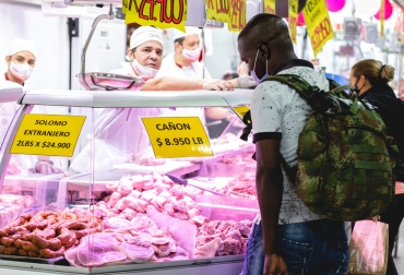 La variación anual del índice de precios al consumidor —IPC— en marzo de 2021 fue de 1.51 %, según datos del Banco de la República; en 2022 llegó a 8.53 %, una cifra que no se alcanzaba desde el año 2016. Foto: Comunicaciones UdeA / Alejandra Uribe precio alimentos