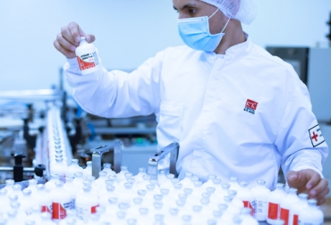 El laboratorio de Vecol donde se producen las vacunas antiaftosa fue recertificado por el ICA en Buenas Prácticas de Manufactura. Foto: Cortesía Producción de vacuna antiaftosa