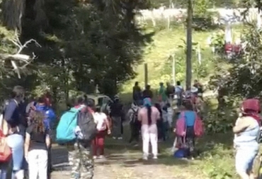 Un predio dedicado al refugio de animales fue invadido por campesinos y extranjeros ocasionando graves daños. Foto: wradio.com.co Invasión a predio de Fundación Paz Animal