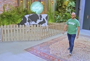 Manuel Gutiérrez, cofundador y CEO de Sosty, se presentó en el primer episodio de la 5a temporada de Shark Tank Colombia que se estrenó este mes en el canal Sony. Foto: youtube.com/c/SharkTankColombia Sosty ganadería Manuel Gutiérrez