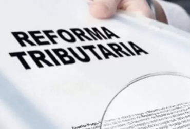 El texto de la reforma tributaria que empieza a discutirse no ha dejado contento a muchos sectores que ven el impacto negativo sobre la economía del país y la afectación a todos los estratos de la población. Foto: rcnradio.com Reforma tributaria