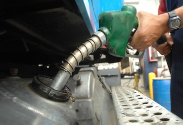 Sobre el tema, Fedebiocombustibles pide mayor compromiso para aumentar las mezclas de los combustibles. Foto: www.elfinancierocr.com Combustible