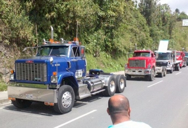 Según el gremio, en caso de no llegar a un acuerdo reactivarán el cese de actividades. Foto: @atccomunicacion. paro camionero Colombia