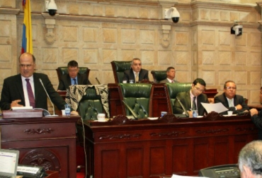 Con el aumento el presupuesto pasó de $199 billones a $203 billones. Foto: Prensa Senado. Congreso de la República Colombia
