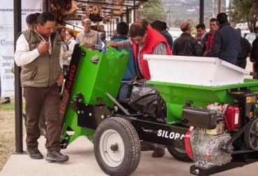 Contar con un inventario alimenticio para cualquier época es una de las ventajas de estas máquinas. Foto: Gobernación de Cundinamarca. Ensilar forrajes para ganadería