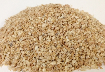 La torta de soya tiene el mayor aporte de proteína de los suplementos bovinos. Foto: soluagrosa.com. Torta de soya, soya, suplementación bovina, aporte nutricional de la torta de soya, contenido nutricional de la torta de soya, ganadería de leche, ganadería de ceba, suplementación con torta de soya, nivel de proteína torta de soya, bajo contenido de energía torta de soya, CONtexto ganadero, ganaderos Colombia