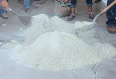 El azufre es un elemento importante que favorece la digestibilidad de los bovinos. Foto: Agroamigo.mx. azufre, azufre en bovinos, suministrar azufre en bovinos, cómo suministrar azufre a bovinos, necesidades de azufre en bovinos, fuente de azufre en bovinos, administración de azufre, sales minerales, sales mineralizadas, deficiencia de azufre, sulfato de azufre, uso del azufre, deficiencias de azufre en ganado bovino en Colombia, flor azufre bovinos, CONtexto ganadero, ganaderos colombia