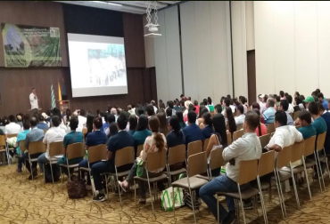 El diálogo directo entre todos los actores relacionados con la producción sostenible fue de lo más destacado de los Foros. Foto: CONtexto ganadero. Foros Ganadería Colombiana Sostenible, CIPAV, Fondo Acción, The Nature Conservancy, Banco Mundial, ganadería colombiana sostenible, ganadería colombiana sostenible foro, ganadería colombiana sostenible agenda, cifras Ganadería Colombiana Sostenible, CONtexto ganadero, ganadería colombia, fedegán