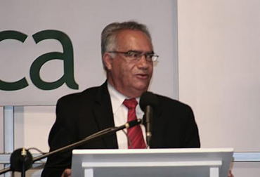 Ismael Zúñiga Arce, uno de los panelistas del evento, es médico veterinario, con maestría en salud pública y un PhD en ciencias veterinarias. Foto: aprendesobrevacunas.blogspot.com fiebre aftosa colombia, Conversatorio sobre FA ACOVEZ, Acovez, Ismael Zuñiga MVZ, CONtexto ganadero, ganadería colombia