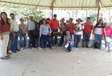 800 personas se han visto beneficiadas con la iniciativa. Foto: Cornare. huertas resilientes, cornare, huertas caseras, seguridad alimentaria, huertas sostenibles, huertas amigables con el ambiente, semillas resistentes al cambio climático, cambio climático, antioquia, ganadería antioquia, noticias ganaderas, ganadería colombia, contexto ganadero