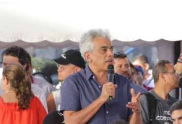 La advertencia fue hecha por el ministro de Ambiente, Ricardo Lozano, durante su intervención en el pasado taller Construyendo País que se llevó a cabo en Malambo, Atlántico. Foto: Minambiente. Ministerio de Ambiente, Ricardo Lozano, Taller Construyendo País, Ganadería, ganadería colombia, noticias ganaderas, noticias ganaderas colombia, CONtexto ganadero, IDEAM, fenómeno de El Niño, fenómeno de el niño en colombia, clima colombia, NOAA, Alternativas para enfrentar una sequía prolongada en la ganadería colombiana