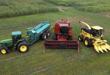 La mecanización sirve para mejorar y agilizar la producción agropecuaria de manera eficiente. Foto: Wikipedia Maquinaria, mecanización, implementos, equipos, requieren, producción, agropecuaria, equipos, importados, afectación, directa, cotización, dólar, volatilidad, endurecimiento, entidades, financieras, incrementado, calificados, bastante, involucran, desarrollo tecnológico, producciones, volumen, importante, productores, acceso, conocimiento, técnico, económico, limitaciones, limitantes, CONtexto ganadero, ganaderos Colombia, noticias ganaderas Colombia
