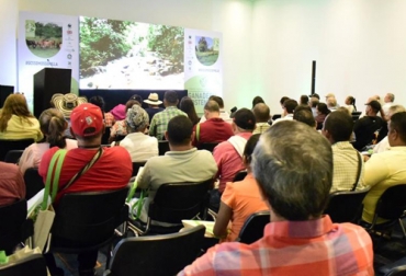 La presentación de los resultados del programa GCS se está llevando a cabo en el Estelar Paipa Hotel. Foto: Cortesía Ganadería, ganadería colombia, Ganadería colombiana, CONtexto ganadero, noticias ganaderas, noticias ganaderas colombia, ganadería colombiana sostenible, resultados ganaderia colombiana sostenible, sistema silvopastoril, Paipa, Boyacá, Santander, norte de santander, ganaderos colombia, ganaderos, Banco Mundial