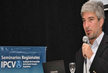 Miguel Jairala, destacado conferencista Internacional en temas de ganadería bovina, predijo el futuro descenso del consumo per cápita de la carne en Argentina. Foto: agrovoz.lavoz.com.ar Miguel Jairala, economista, IPCVA, Instituto de Promoción de la Carne Vacuna Argentina, cadena cárnica de Argentina, descenso del consumo, producción de carne, capacitación virtual, investigación, relación con gobierno, Congreso ganadero, líder exportación, carne de res sin hueso, noticias de ganadería colombiana, CONtexto ganadero.
