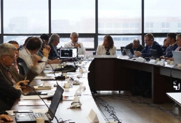 Se realizó en Bogotá la primera reunión del Grupo Permanente de Expertos sobre la peste porcina africana, integrada por representantes de los Servicios Veterinarios y Aduanas de Brasil, Canadá, Chile, Colombia, Cuba, Guatemala, Jamaica y Estados Unidos de América. Foto: ICA ganadería, ganadería colombia, noticias ganaderas, noticias ganaderas colombia, contexto ganadero, ICA producción porcina, producción porcíola, PorkColombia, peste porcina africana, PPA, Diego Rojas, subgerente de Protección Fronteriza del ICA, Ana María Martínez, gerente seccional del ICA en Quindío, Mario Peña, director nacional del programa de erradicación de Peste Porcina Clásica, sanidad animal, enfermedades porcinas, CONtexto ganadero