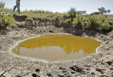 En Colombia, tradicionalmente el primer trimestre del año presenta altas temperaturas que limitan las fuentes de agua. Foto: hoy.es Agua verano, Ganaderos verano enero 2020, ganaderos verano agua, verano agua, escasez de agua, afectaciones colombia fenómeno de el niño, ganaderos dedicados a la producción de leche, verano Colombia, ganadería Colombia verano, régimen de lluvias en Colombia, ganaderos afectados falta de agua, CONtexto ganadero, ganaderos colombia, noticias ganaderas colombia