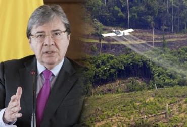 El enemigo de Colombia es el narcotráfico, no el glifosato, afirmó el ministro de Defensa. Foto: cancilleria.gov.co - radionacional.co Fedegán, 38 Congreso Nacional de Ganaderos, seguridad, narcotráfico, “Reanudaremos la aspersión” Carlos Holmes Trujillo, ministro de Defensa Nacional, cultivos ilícitos, Seguridad rural,