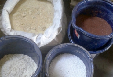 Para la elaboración de las mezclas minerales múltiples es necesario que todos los ingredientes estén molidos. Foto: revistas.udea.edu.co ganadería, ganadería colombia, noticias ganaderas, noticias ganaderas colombia, contexto ganadero, bovinos, mezclas minerales múltiples, mezclas minerales, sales proteinadas, suplementación bovinos en pastoreo