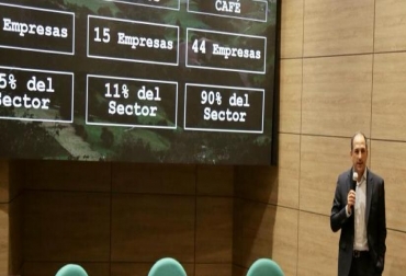 Esta segunda etapa potenciará la transformación de las cadenas productivas. Foto: Ministerio de Ambiente. acuerdos cero deforestacion colombia