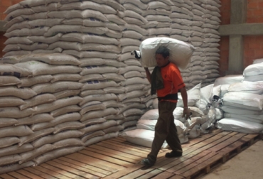 Mas de 100 ganaderos del municipio de Chiquinquirá se han beneficiado con la bodega de alimentos. Foto: CONtexto Ganadero. Bodegas ganaderas