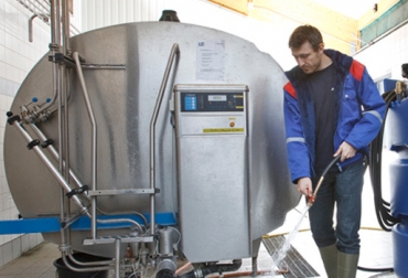 Desleche, lavado alcalino y enjuague ácido, pasos para tener un ordeño higiénico. Foto: DeLaval. Limpie y desinfecte sus equipos de ordeño