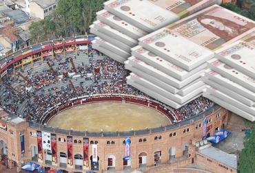 En 24 corridas en las grandes ferias se mueven $1.500 millones de pesos. Foto: CONtexto Ganadero. plaza de toros La Santamaría