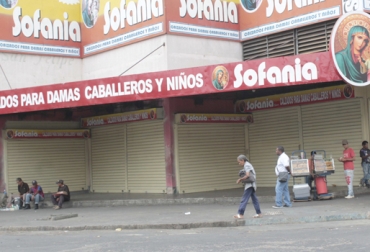 Expendios de carne en Venezuela han cerrado por cuenta de la crisis energética, pues no pueden conservar la cadena de frío. Foto: elpitazo.net Apagón Venezuela mayo 2019, apagón Venezuela carne leche mayo 2019, apagón Venezuela carne y leche, producción carne Venezuela, producción leche Venezuela, apagón producción carne y leche Venezuela, apagón Venezuela 2019, Fedenaga, Fedenaga carne y leche, fedenaga venezuela, armando chacín, presidente de Fedenaga, Ganadería, ganadería colombia, noticias ganaderas, noticias ganaderas colombia, CONtexto ganadero, Venezuela, Fiebre aftosa, aftosa venezuela, ganadería Venezuela