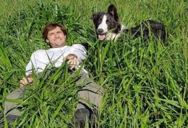 Máximo Sellares fue nominado a empresario del año en Argentina gracias al uso del PRV en una explotación ganadera. Foto: Agrofy News. Ganadería, ganadería colombia, noticias ganaderas, noticias ganaderas colombia, CONtexto ganadero, pastoreo, prv, ita siri, Joven Empresario Argentino en el Congreso de la Nación, Máximo Sellares, establecimiento ganadero Ita Siri S.A,