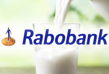 El banco Rabobank, que realiza pronósticos económicos trimestrales, prevé un mejor resultado en el sector de lácteos por un aumento en el consumo. Foto: landportal.org - elpais.com sector lechero, demanda de leche, demanda de leche en Colombia, demanda de leche mundial, demanda productos lecheros mundial, COVID-19, pandemia covid-19, Rabobank, informe rabobank, proyecciones lechería 2021, proyecciones leche 2021, exportación leche 2021, proyecciones rabobank, importaciones de leche 2021, países exportadores leche 2021, ganaderos, ganaderos colombia, ganado, vacas, vacas Colombia, bovinos, ganado bovino, Ganadería, ganadería colombia, noticias ganaderas, noticias ganaderas colombia, CO
