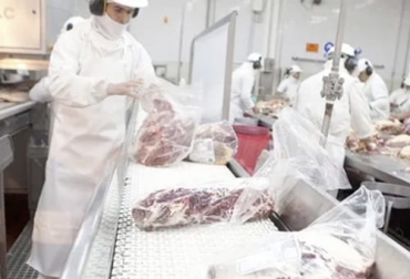 La reactivación de los envíos de carne de Argentina a China se da más de cuatro meses después de la suspensión decretada por el Gobierno. Foto: agroempresario.com Exportaciones carne Argentina China, Extienden suspensión exportaciones carne Argentina, Exportaciones carne Argentina 2021, exportaciones carne argentina, China, restricciones exportaciones carne Argentina, industria cárnica Argentina, gobierno Argentina, gobierno Alberto Fernández, ganado bovino, ganadería bovina, carne, leche, ganaderos, ganaderos colombia, ganado, vacas, vacas Colombia, bovinos, Ganadería, ganadería colombia, noticias ganaderas, noticias ganaderas colombia, CONtexto ganadero, contextoga
