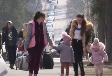 El IICA instó a otras instituciones internacionales y nacionales a sumarse a esta iniciativa, ofreciendo un presente y un futuro a generaciones desplazadas y frustradas por los conflictos, particularmente el de hoy en Europa oriental. Foto: captura de pantalla https://www.youtube.com/watch?v=OwvWtCXBWl4 RETV pasantías a mujeres ucranianas en condición de refugiadas