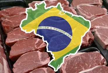 Brasil es un ejemplo de cómo siendo un país exportador puede mantener precios de la carne a un nivel asequible a su población. Foto: thefoodtech.com - commons.wikimedia.org Carne y mapa de Brasil