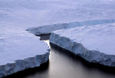 Un iceberg en Territorio Antártico Australiano, el 11 de enero de 2008 © AFP/Archivos Torsten Blackwood vientos alisios